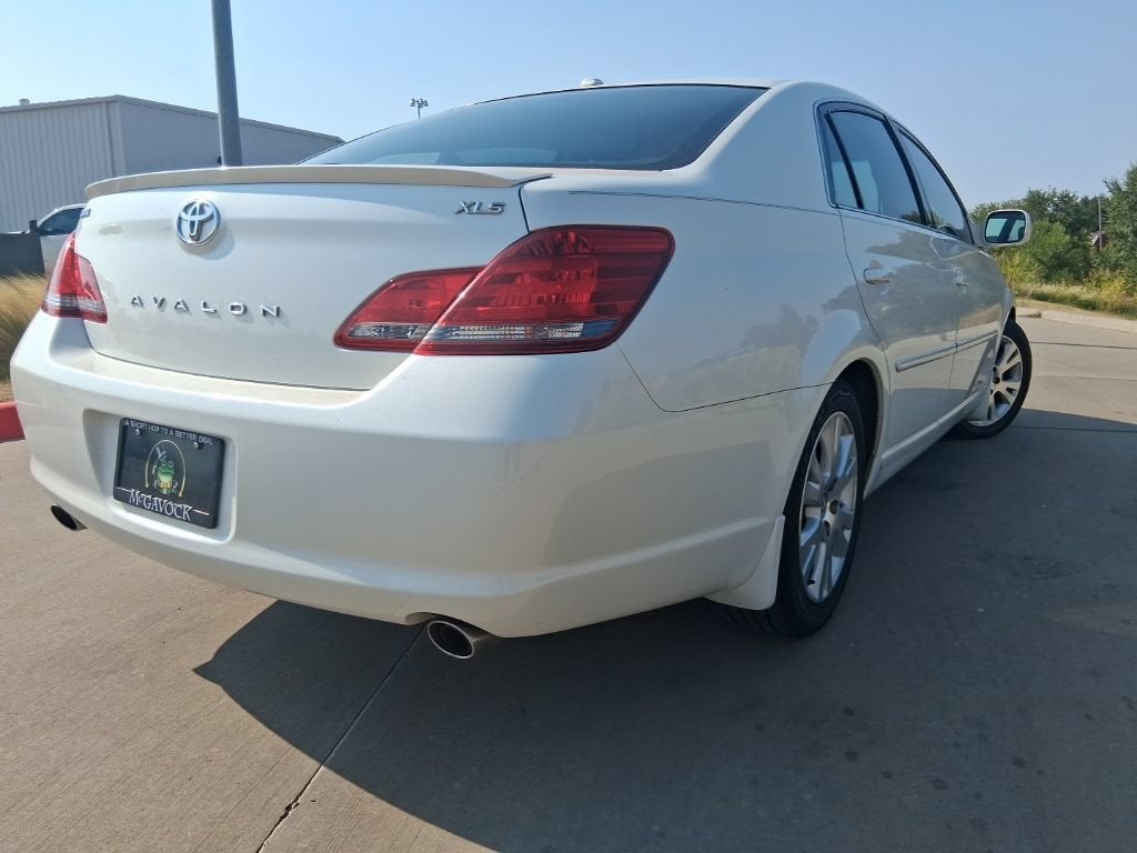2009 Toyota Avalon XL